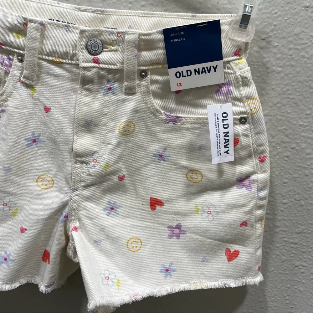 Old Navy White Shorts Flower-Smile Face Print High Rise Adjustable Waist Size 12 - Picture 4 of 16